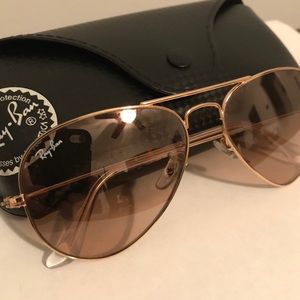 Women’s Ray-Ban Aviators